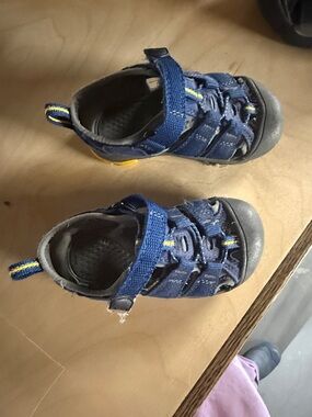 Keen toddler shoes